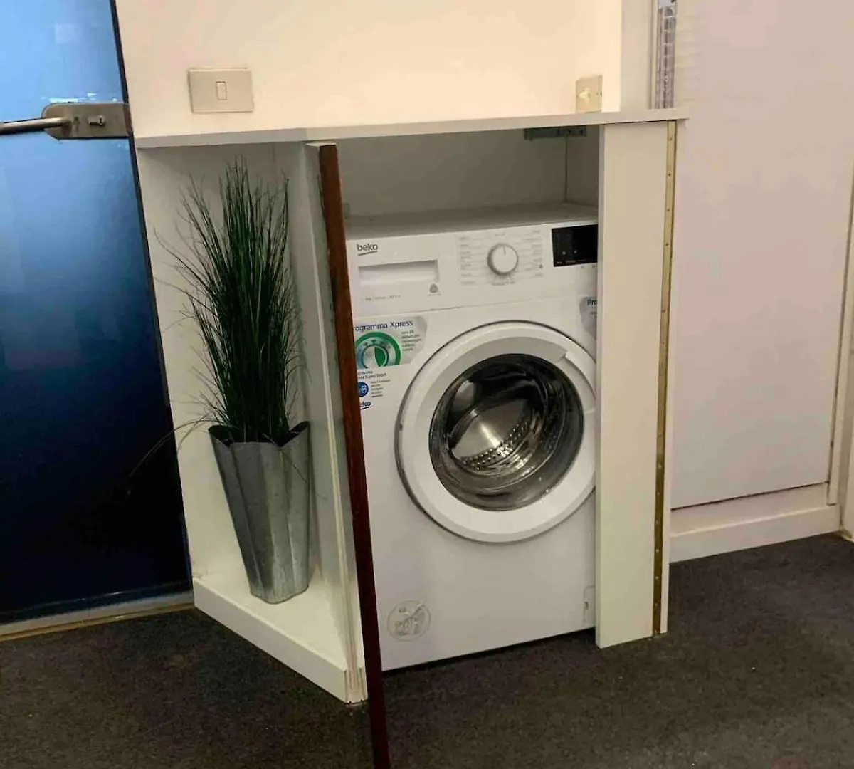 Wonderful Apt In The Heart Of מילאנו 0*,  איטליה