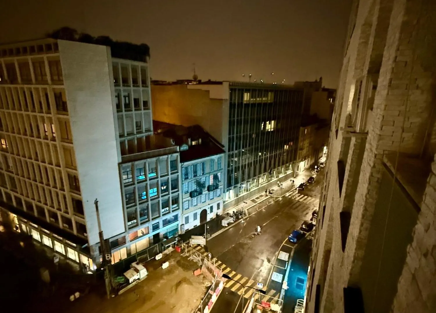 Wonderful Apt In The Heart Of מילאנו דירה