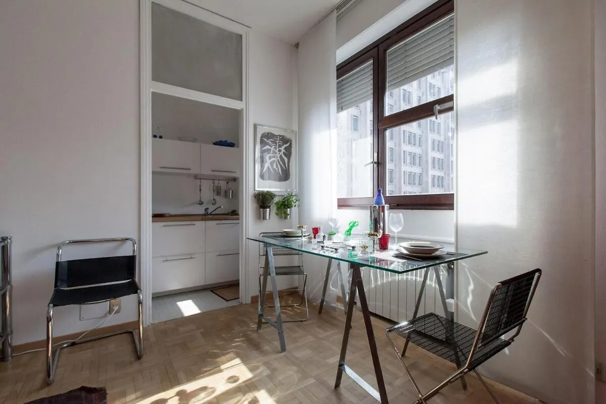 דירה Wonderful Apt In The Heart Of מילאנו